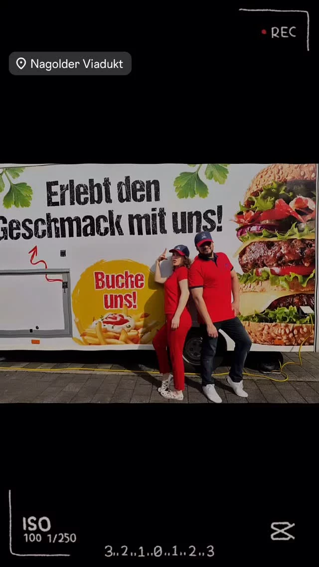 🎉 1 Jahr Mr. Yummy!Heute feiern wir unser erstes Jubiläum – ein Jahr voller Geschmack, Abenteuer und großartiger Unterstützung von euch!Danke, dass ihr Teil unserer Reise seid! ❤️🚚🍔#MrYummy #1Jahr #Danke #FoodtruckLiebe